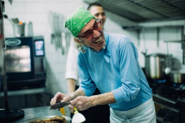 HOLIVUDSKI KUVAR U BEOGRADU: Sprema svoje poznate tartufe i pastu