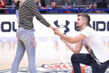 (FOTO) LEPO: Ona je rekla "DA" u "Pioniru"
