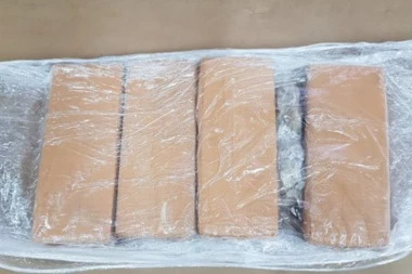 Drama na autobuskoj stanici u Novom Sadu: Uhapšen diler sa kilom heroina!