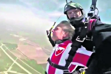 (VIDEO) PADOBRANAC! Dule Savić skočio sa 4.000 metara