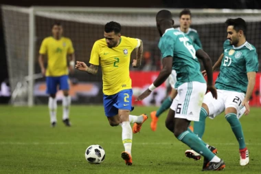 Dani Alves želi da se vrati "kući"?