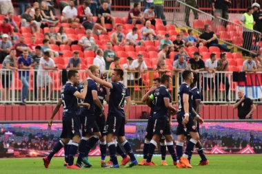 PREOKRET U NOVOM SADU: Zvezda srušila Vošu, navijači videli majstorije