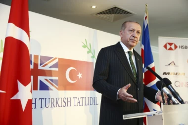 ZAKUVAVA SE: Erdogan povlači ambasadore iz SAD i Izraela