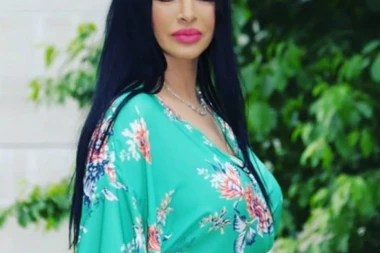 IMA 43 GODINE, TREĆI PUT JE OPERISALA TUMOR: Ovako sada izgleda Tina Ivanović!