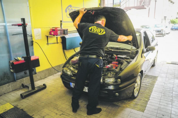 VELIKI PROBLEM ZA VOZAČE U SRBIJI! Više od 100.000 vozila neće proći tehnički pregled!?