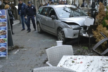 KOLIMA ULETEO U PREPUNU KNEZ MIHAILOVU: Tvrdi da se ničega ne seća