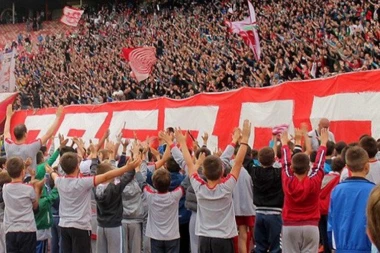 Uvek dragi gosti: KLINCI IZ GRAČANICE DOLAZE NA ZVEZDINU PROSLAVU TITULE!