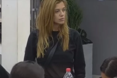 Kija ucenjivala oženjenog pilota za pare!