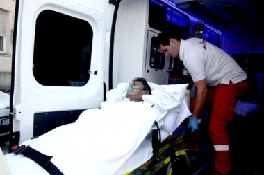 PEVAČ PLAĆA OPERACIJU: Sinan spremio OVU SUMU ZA JETRU!