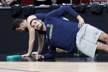 URNEBESNO: Kako je Kalinić molio Antića da mu nosi kofere