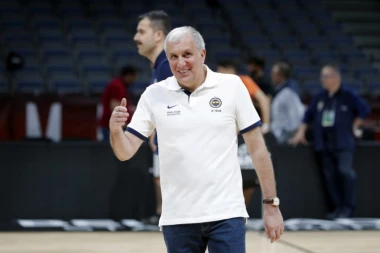 Heroj Gudurić stavio osmeh na lice Žocu, Pešić pognute glave izašao iz derbija!