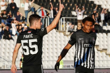 (VIDEO) DOBRA UVERTIRA ZA FINALE KUPA: Pantić i Tavamba ustrelili "golubove"!