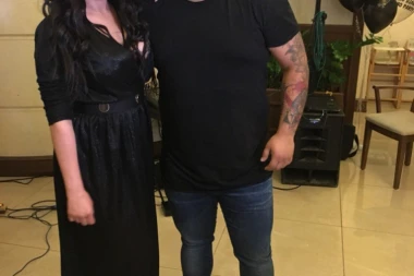 (FOTO) Samo da mu se vrati taj osmeh: Andreana postavila Darkovu i svoju fotografiju iz 2013. godine!