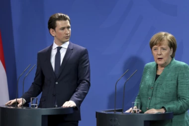 MERKELOVOJ ODZVONILO? Kurc u Nemačkoj popularniji od nje!