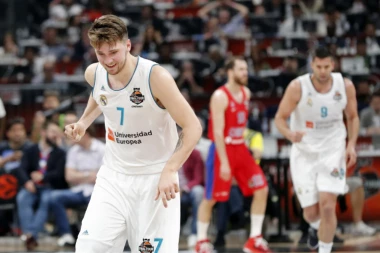 KOKOŠKOV RAČUNA NA DONČIĆA: Skauti Finiksa gledali Slovenca u Beogradu