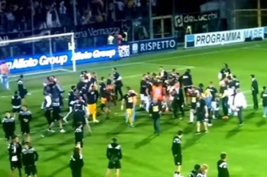 FUDBAL JE ŽIV: Parma se vratila, a on je održao obećanje