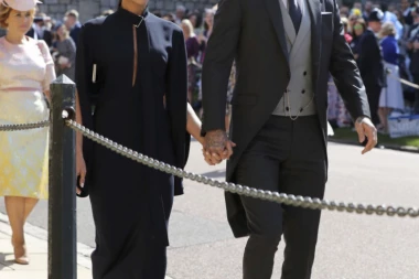 PUCA BRAK BEKAMOVIH?!