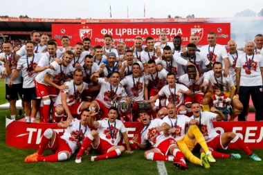 (VIDEO) ZVEZDA KRUNISANA: Crveno-beli dobili šampionski pehar!