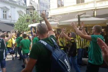 (VIDEO) OČI U OČI: Šta se desi kad se Turci i Litvanci sretnu u centru Beograda?