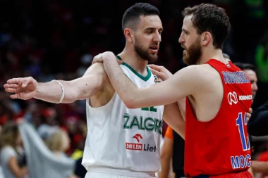 EVROLIGA: Efes deklasirao Pešićevu Barsu - CSKA brejkom stigao na korak od F4!