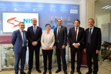 Predsednica Vlade Srbije u poseti Naučno-tehnološkom centru NIS-a
