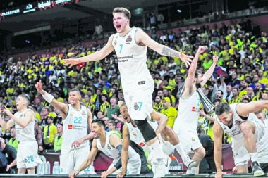 REALU SE ODUZIMAJU TRI TROFEJA Bivši košarkaš Madriđana priznao da je igrao sa FALSIFIKOVANIM pasošem!