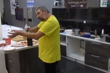 OTVORENA PRETNJA U ZADRUZI! Miki Đuričić: Odrobijaću novinare, urednike i vlasnike medija! POTROŠIĆU 10 GODINA U ZATVORU!