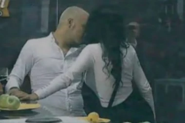 Gastoz nasrnuo na  Tihomira i Teodoru!