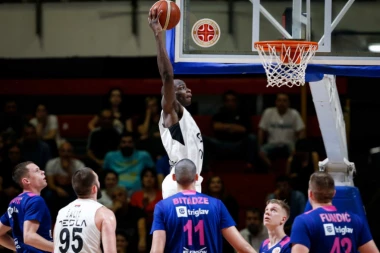 Partizan stao nadomak stotke: Crno-beli ubedljivi protiv Mege