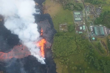 STRAVIČNO: Lava na Havajima krenula ka elektrani, SPREMA SE TEŠKO ZLO!
