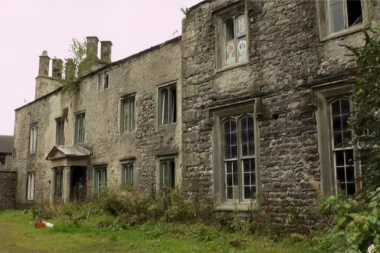 (VIDEO) DUH MONAHA HARA SOBAMA: Da li biste provirili u najmisteriozniju kuću na svetu?