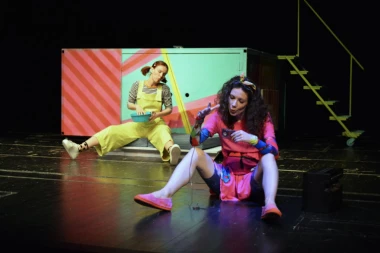 Ćerka Buleta Goncića režirala predstavu: TATI JE NAJVAŽNIJE DA SAM SREĆNA!