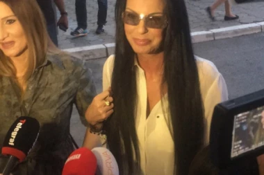 Popularna pevačica bila je se*s bomba 90-tih: A zbog OVE promene danas je neprepoznatljiva!