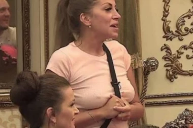 (FOTO) Dalila promenila lični opis: Spekuliše se da će ponovo ući u rijaliti, a evo kako se spremila!