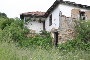 (FOTO) Sablasan prizor na Zlatiboru! I kamen bi zaplakao nad sudbinom ovog mesta