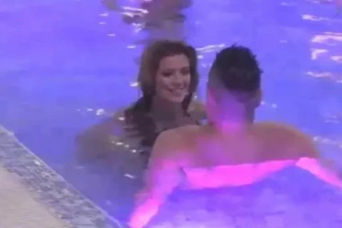 (VIDEO) KIja i Sloba se BRČKALI U BAZENU, UMALO PAO POLJUBAC!