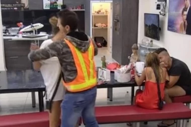 (VIDEO) Reagovalo obezbeđenje: Nadežda NASRNULA na TRUDNU MILJANU KULIĆ