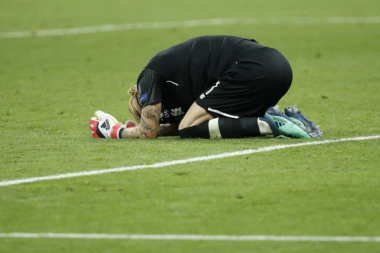 Više nije ni smešno: Novi kiks Lorisa Karijusa!