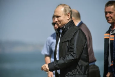 (VIDEO) KALAŠNJIKOV DIZAJNIRAO MOTOR ZA PUTINA!