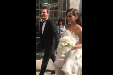 (VIDEO) DOLAZAK MLADENACA: Crkveno venčanje Piksijeve ćerke!