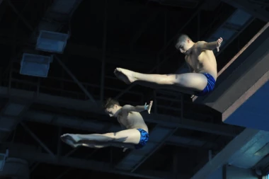 Srebro i tri bronze za srpske juniore u skokovima u vodu