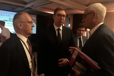 VUČIĆ: Borimo se za KiM iz ambisa u koji su nas doveli prethodnici!