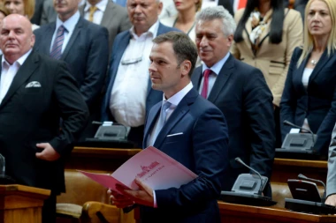 PRVO OBEĆANJE MALOG PO STUPANJU NA NOVU DUŽNOST: Spustiću javni dug ispod 50 odsto BDP