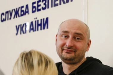 RUSKI NOVINAR IPAK ŽIV