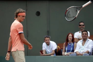 KAKAV ŠOK: Zverev poražen od Čileanca u četvrtfinalu Minhena!