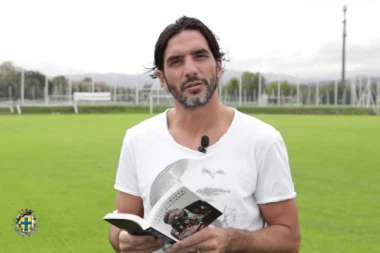 Smisao fudbalske lepote: LUKARELI VRATIO PARMU U SERIJU A I ZAVRŠIO KARIJERU!