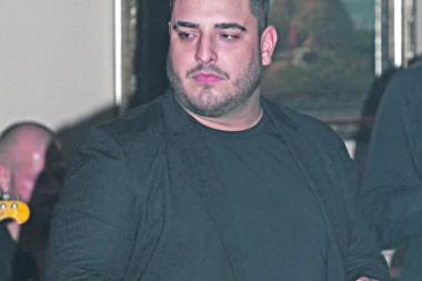 DARKO LAZIĆ POKRADEN NA AERODROMU!