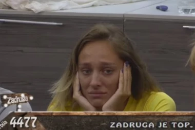 Luna uplakana gledala Slobu i Kiju kako uživaju u ljubavi!