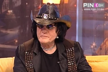 (VIDEO) Milić Vukašinović izašao na ulicu bez maske na licu: Roker odmah uradio OVO, svi u šoku!