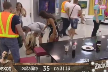 GAĐALA GA ŠOLJOM U GLAVU, PA IMALA NERVNI SLOM: Sanja progovorila o PROŠLOSTI!